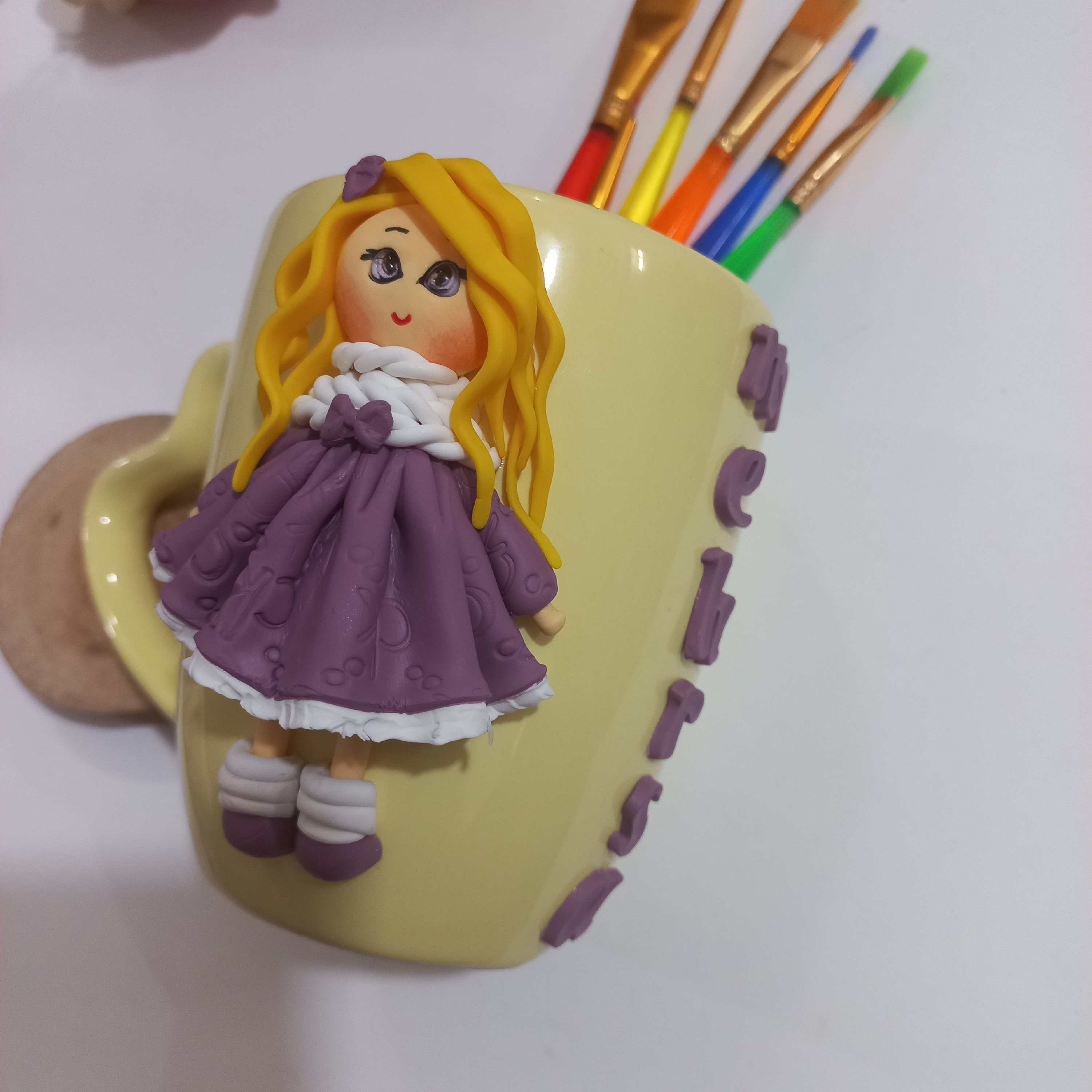 ماگ خمیری طرح دختر10