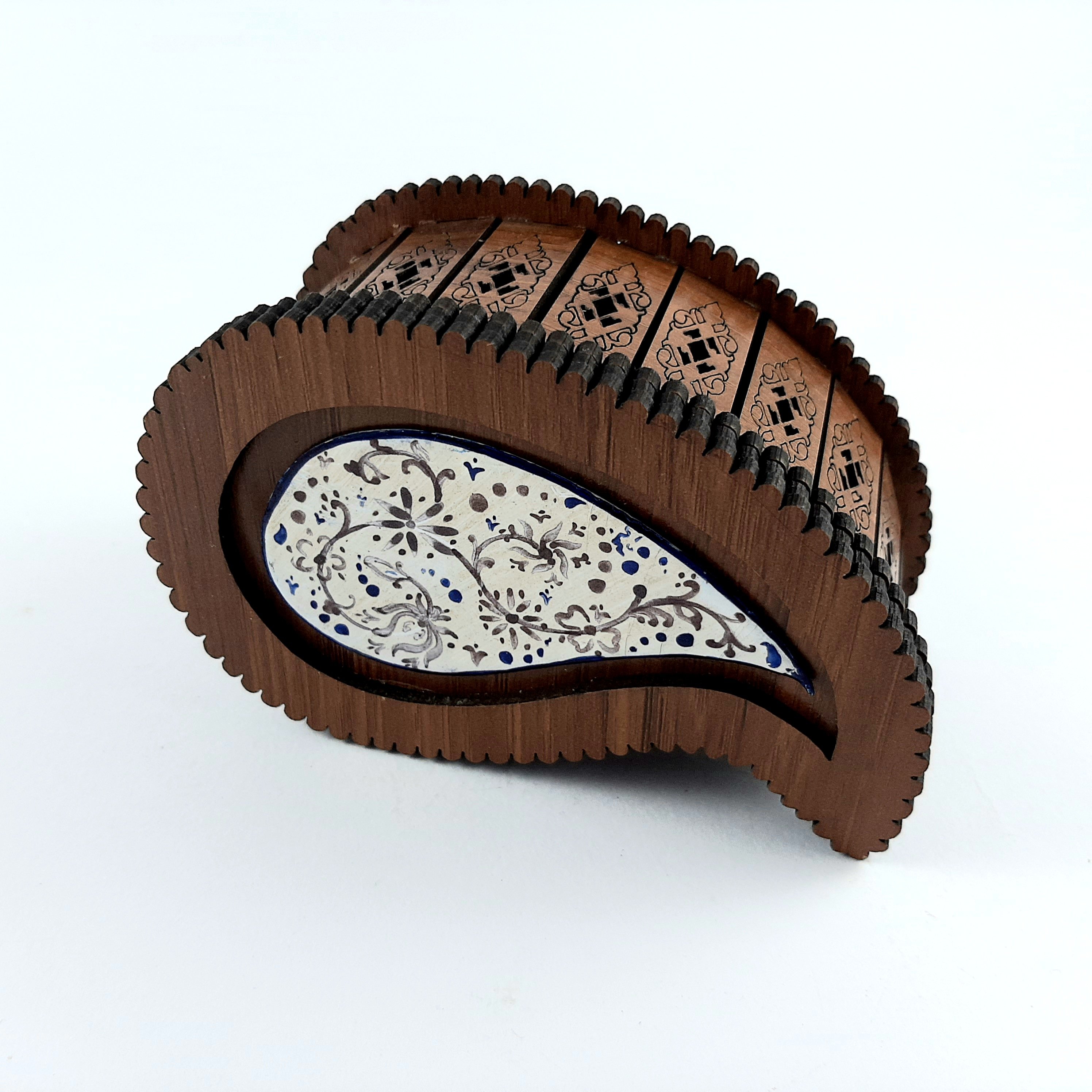 جعبه جواهرات میناکاری بته جقه کد 07