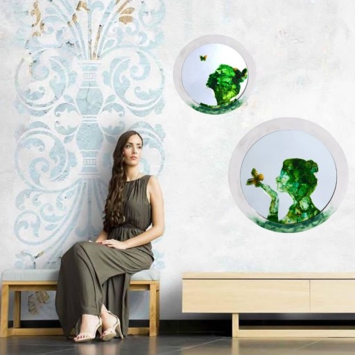 آینه با قاب آینه طرح دکوراتیو رویای پروانه های سبز دخترک
