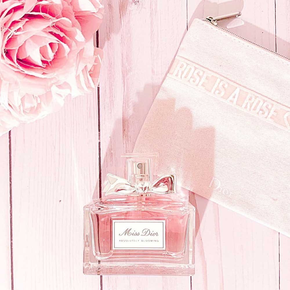 عطر میس دیور ابسولوتلی بلومینگ