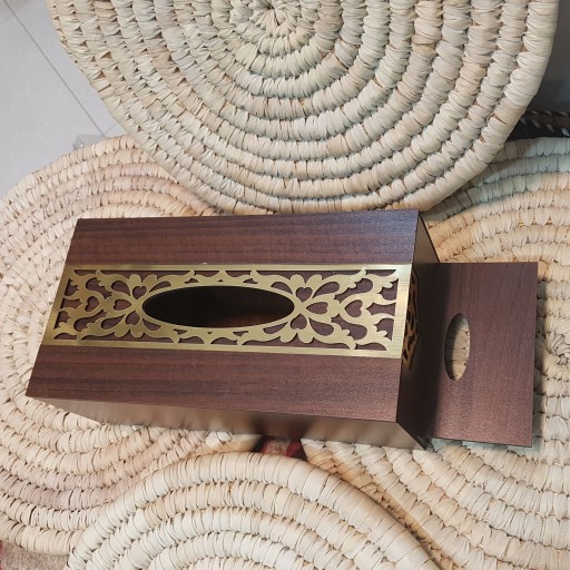 جعبه دستمال کاغذی طرح چوبی با مشبک طلایی