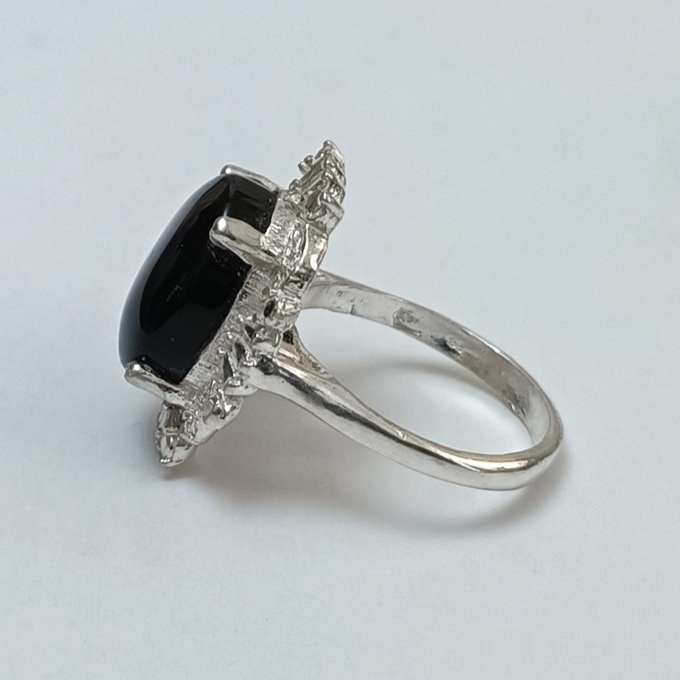 انگشتر نقره زنانه با نگین جزع بسیار زیبا و با کیفیت  کد 493