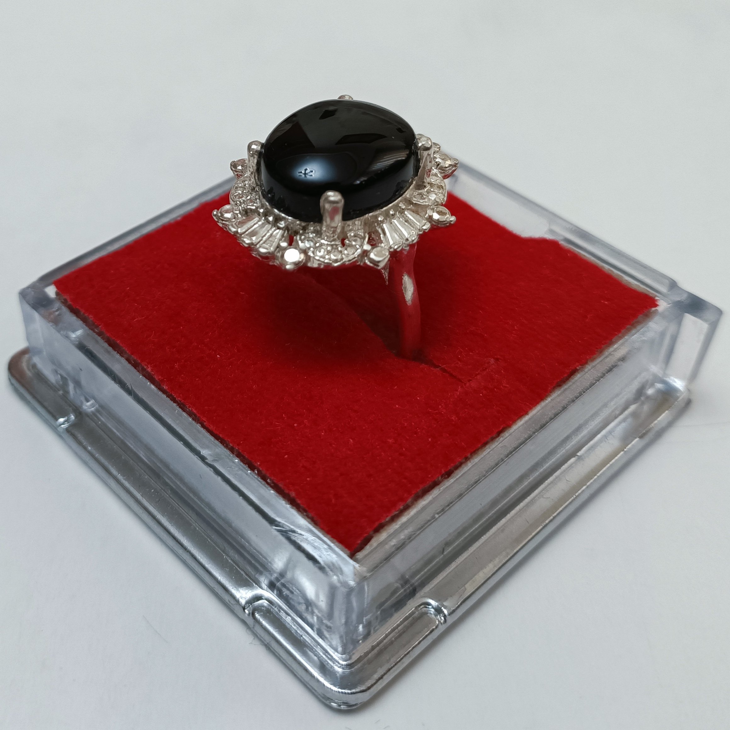 انگشتر نقره زنانه با نگین جزع بسیار زیبا و با کیفیت  کد 493