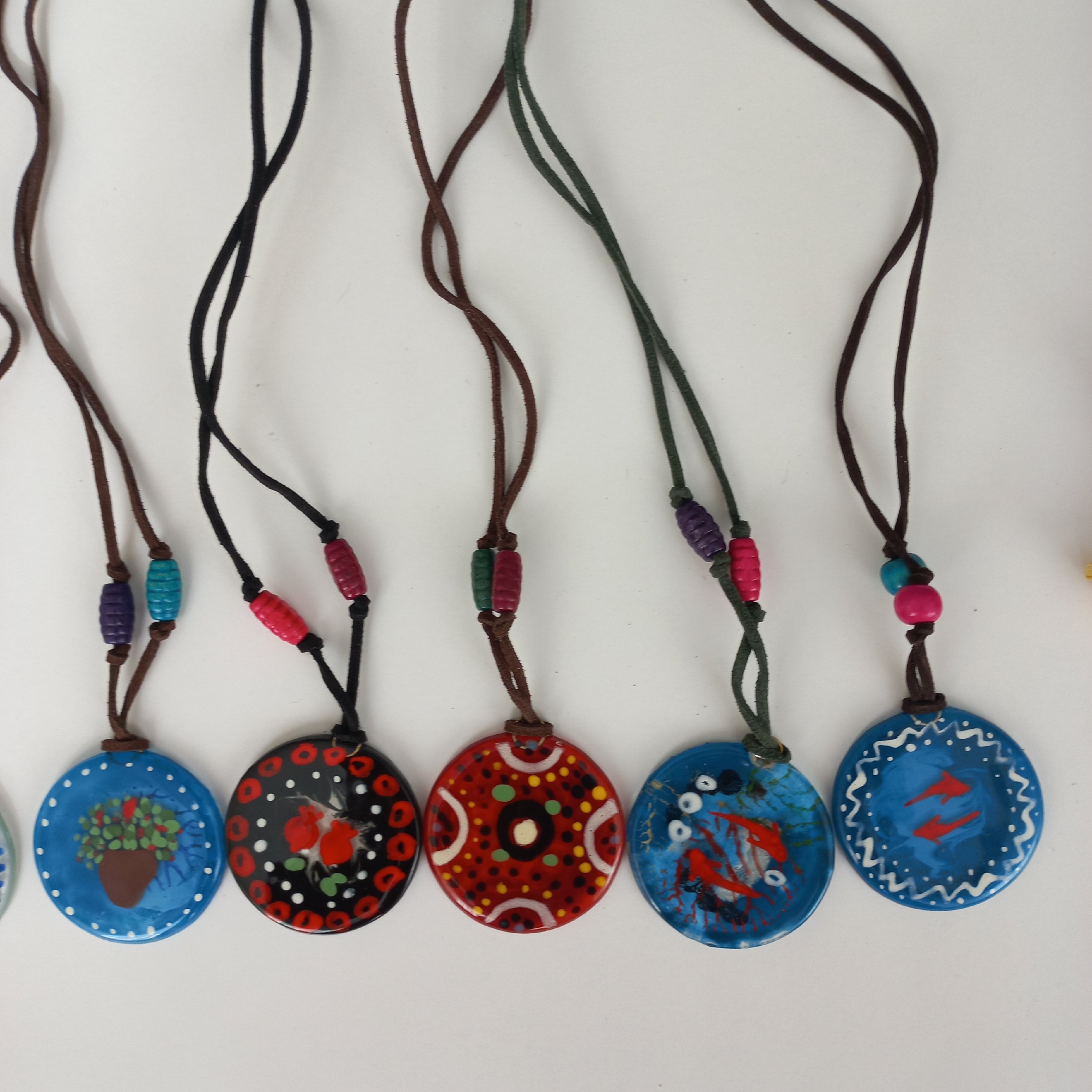 گردنبند آمینا طرح حوض ماهی