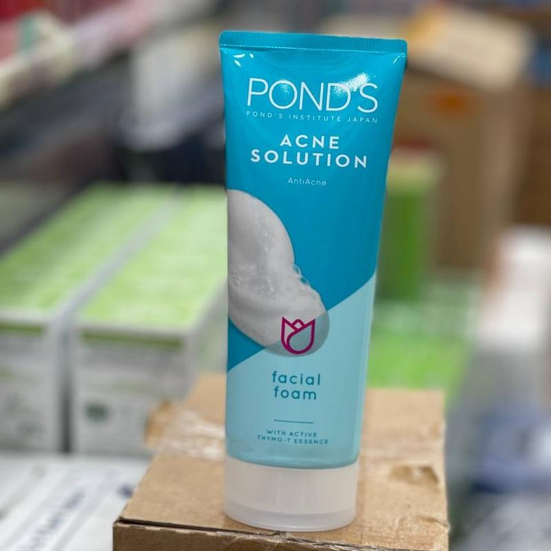 فوم پاک کننده آرایش صورت پوندز مدل Acne Solution

