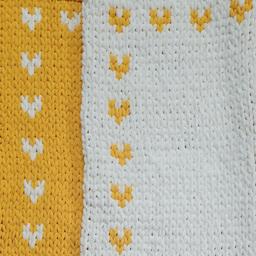 پتو نوزادی دستبافت دورو دو رنگ زرد و سفید قابل استفاده به عنوان زیرانداز کودک
