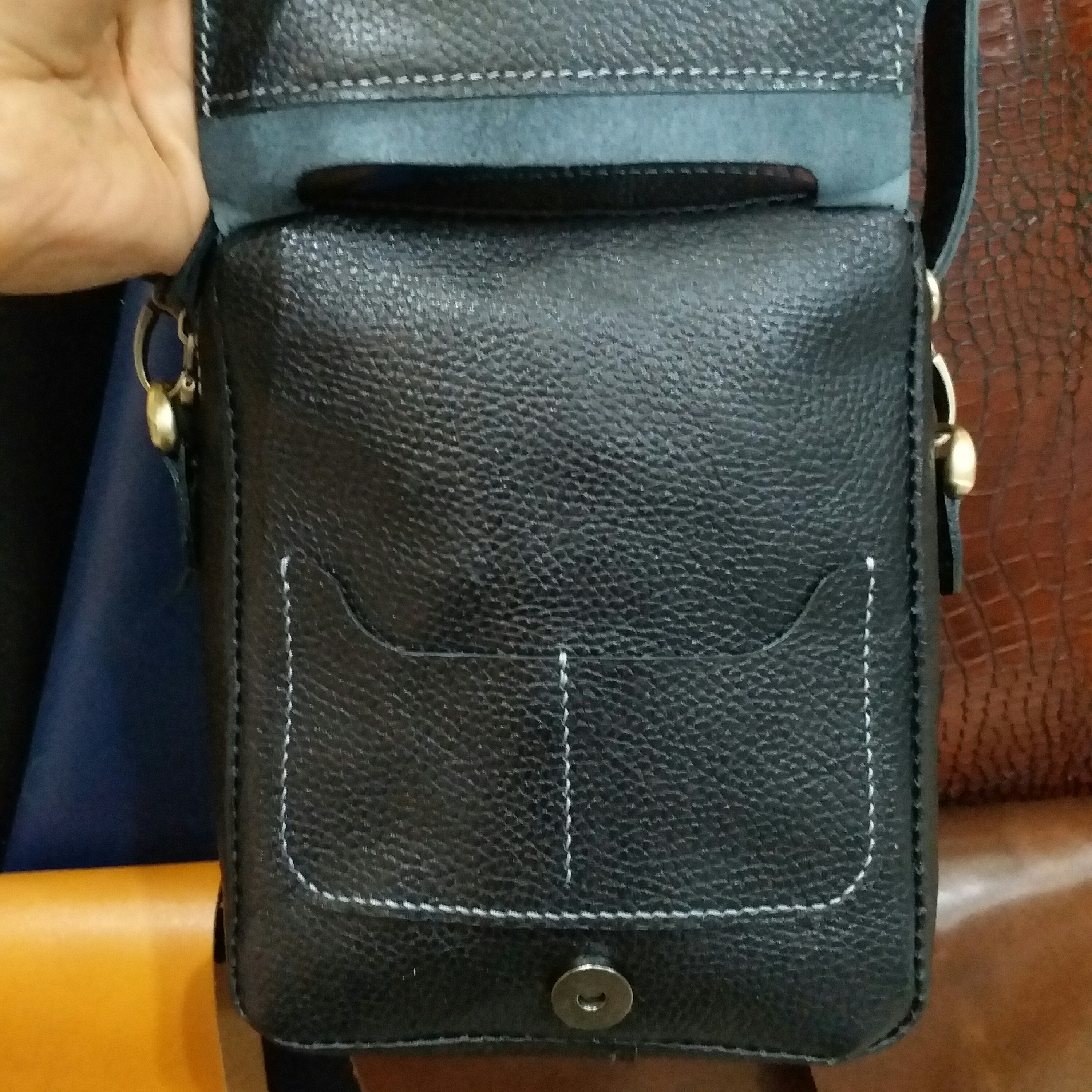 کیف دوشی چرمی دستدوز با چرم فلوتر گاوی ابعاد 15در 19