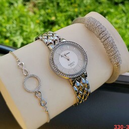 ست ساعت زنانه شیک با دو دستبند زیبا .