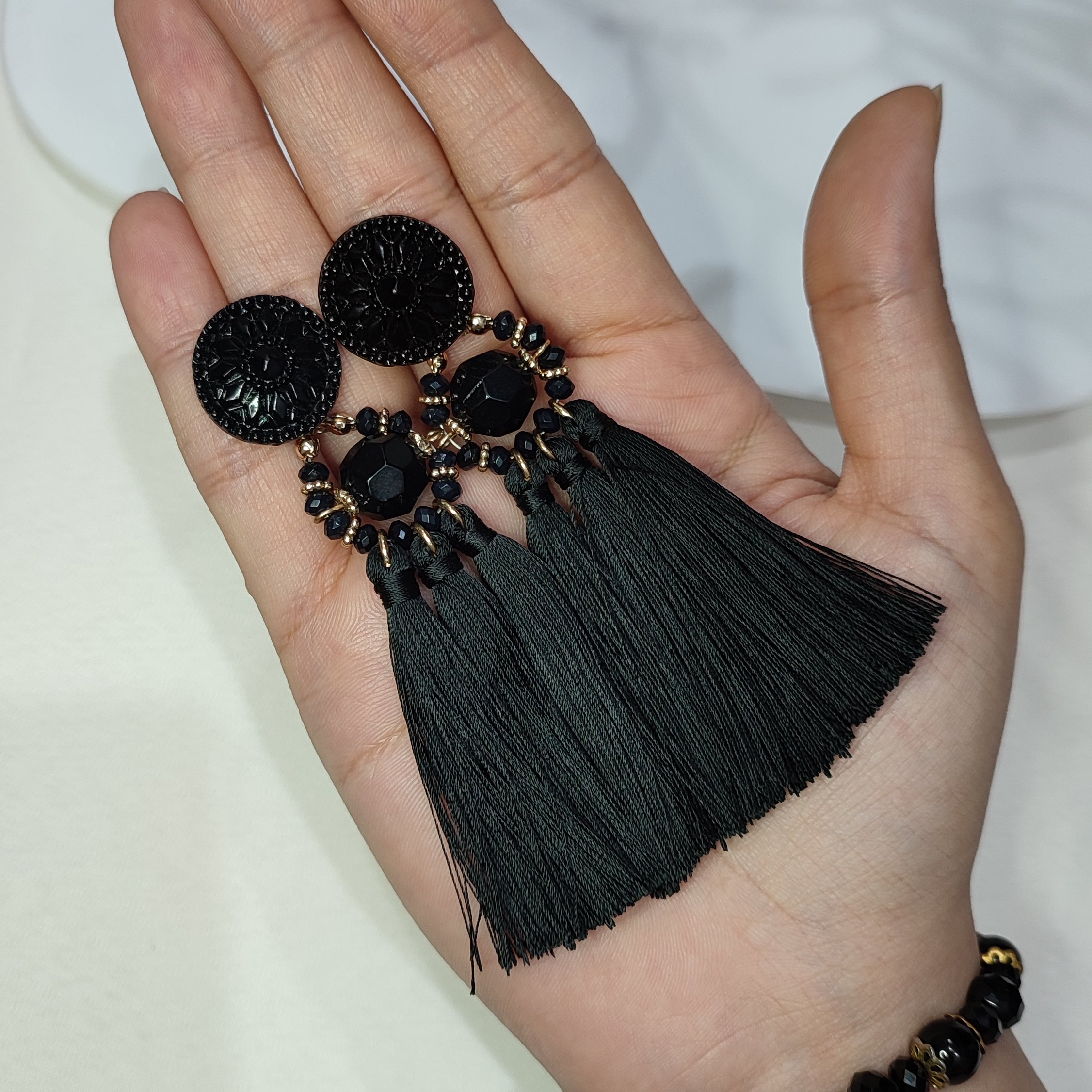 گوشواره منگوله ایی رنگ ثابت  مشکی