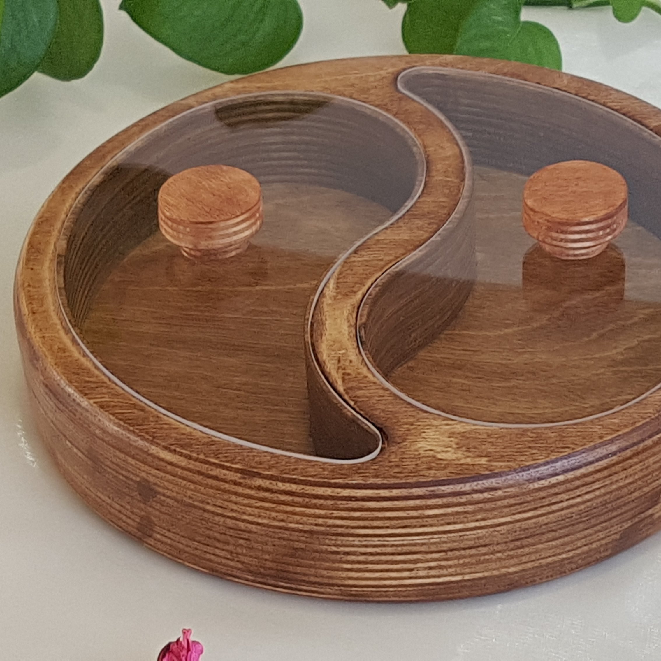 شکلات خوری چوبی روژان    