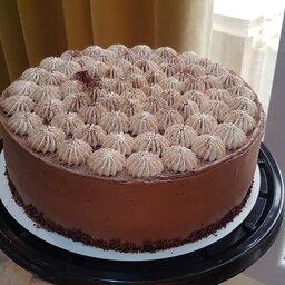 کیک خامه ای شکلاتی با فیلینگ کرم قهوه وزن 2 کیلوگرم