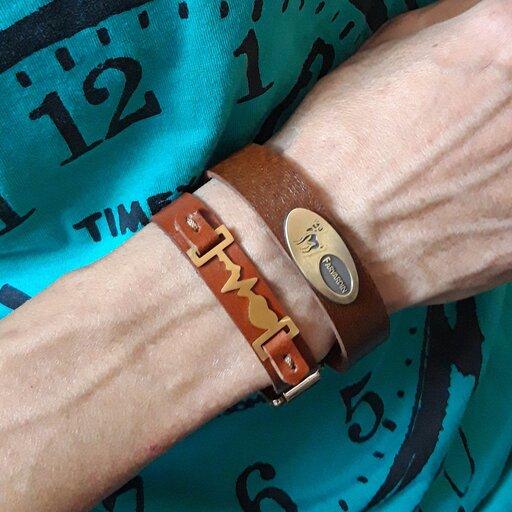 دستبند چرمی با انواع پلاک  رنگ ثابت در رنگهای دلخواه 