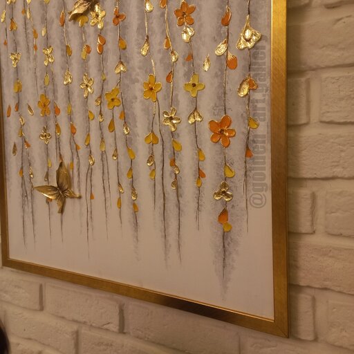 تابلو نقاشی شکوفه های بهاری کار شده با ورق طلا . رنگ آکریلیک  کاملا برجسته سازی شده 