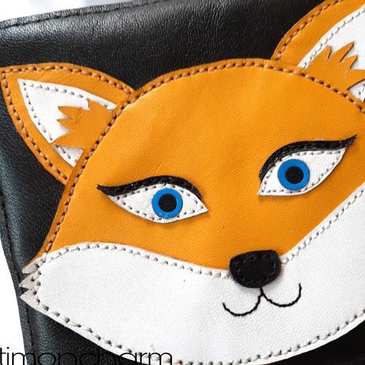کیف دوشی چرمی روباه ساخته شده از چرم طبیعی کاملا دست دوز 
