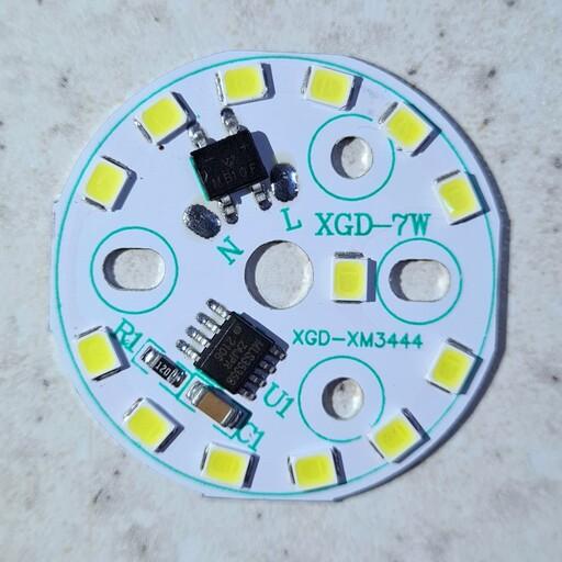 چیپ ال ای دی 7 وات ماژول دی او بی لامپی 220 ولت مستقیم رنگ سفید مهتابی مناسب جهت تعمیر لامپ  chip  dob 7w  220v XGD 