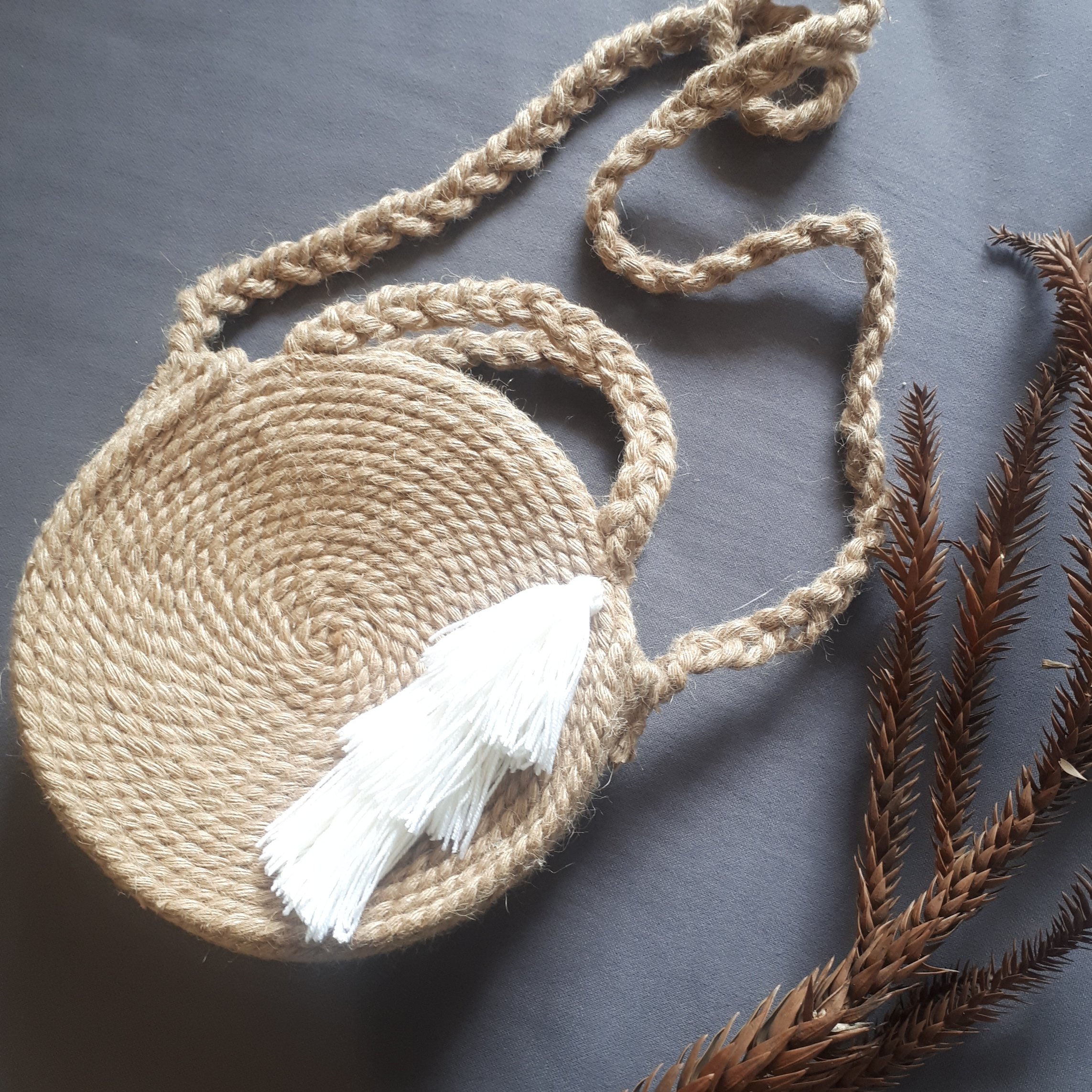 کیف کنفی دسته گیس بافت آستر دوزی شده رنگ کرمی برند رابو