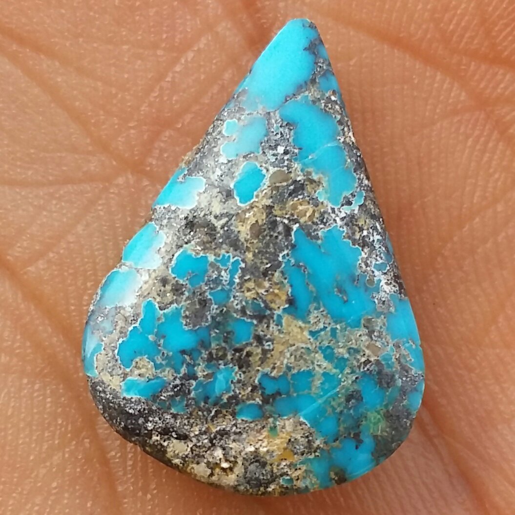 نگین فیروزه آبی عنکبوتی اصل نیشابور دیدنییی خوش رنگ و بسیار فاخر شااهکار خلقت
کاملا طبیعی
خاص
تراش فانتزی استادانه