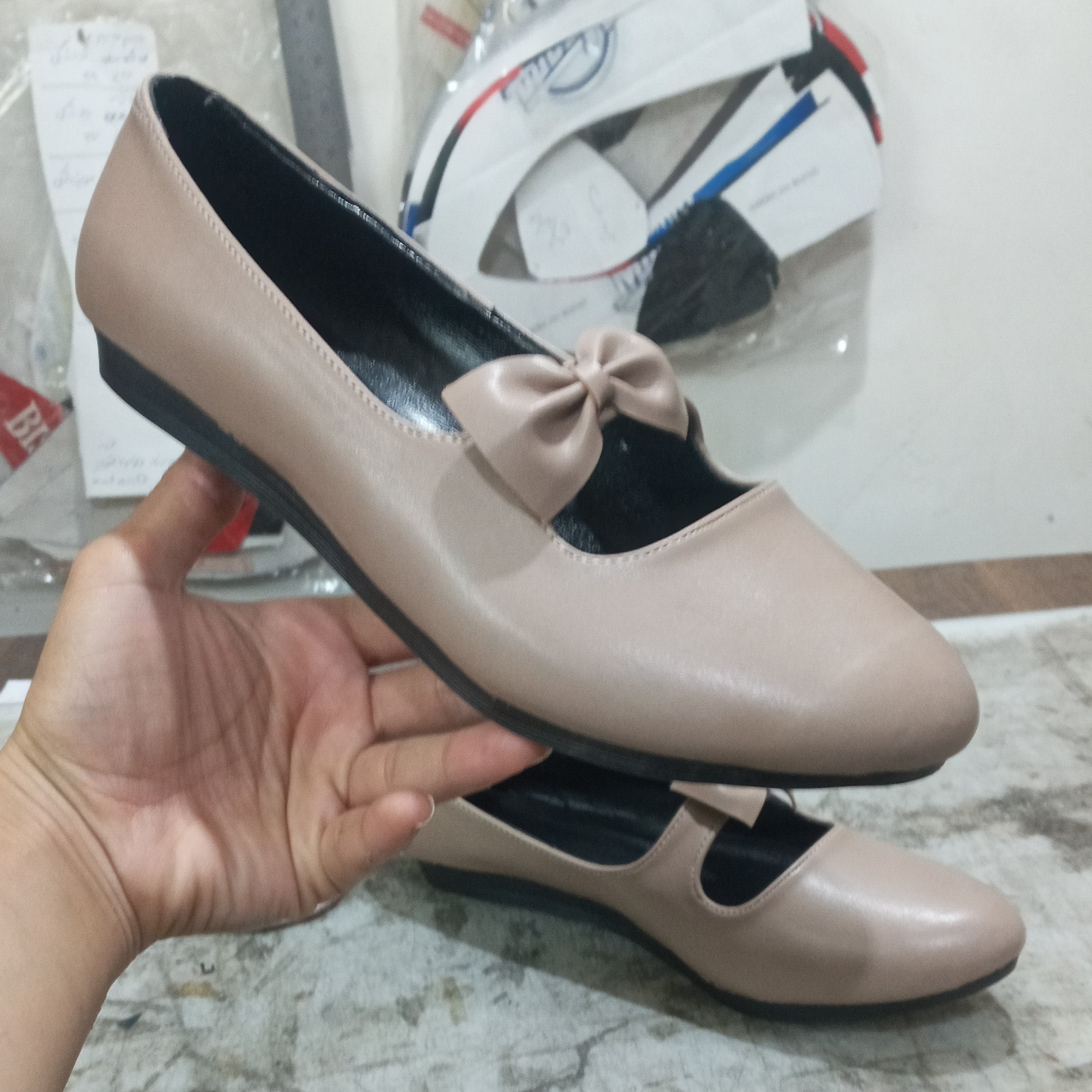 کالج فانتزی دخترانه  پاپیونی فوق العاده  راحت سایز37تا40 رنگبندی طبق سلیقه شما غرفه تولیدی کفش پاپیلون 