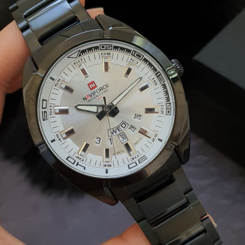 ساعت مچی مردانه ناویفورس دو تقویم ماهانه و هفتگی بدنه استیل Naviforce