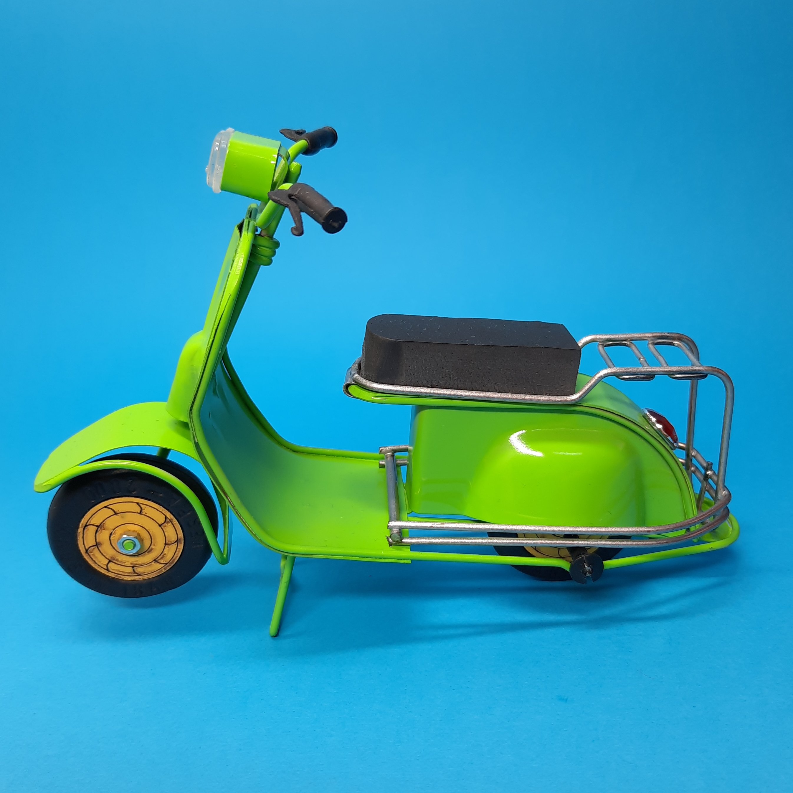 ماکت موتور وسپا فانتزی