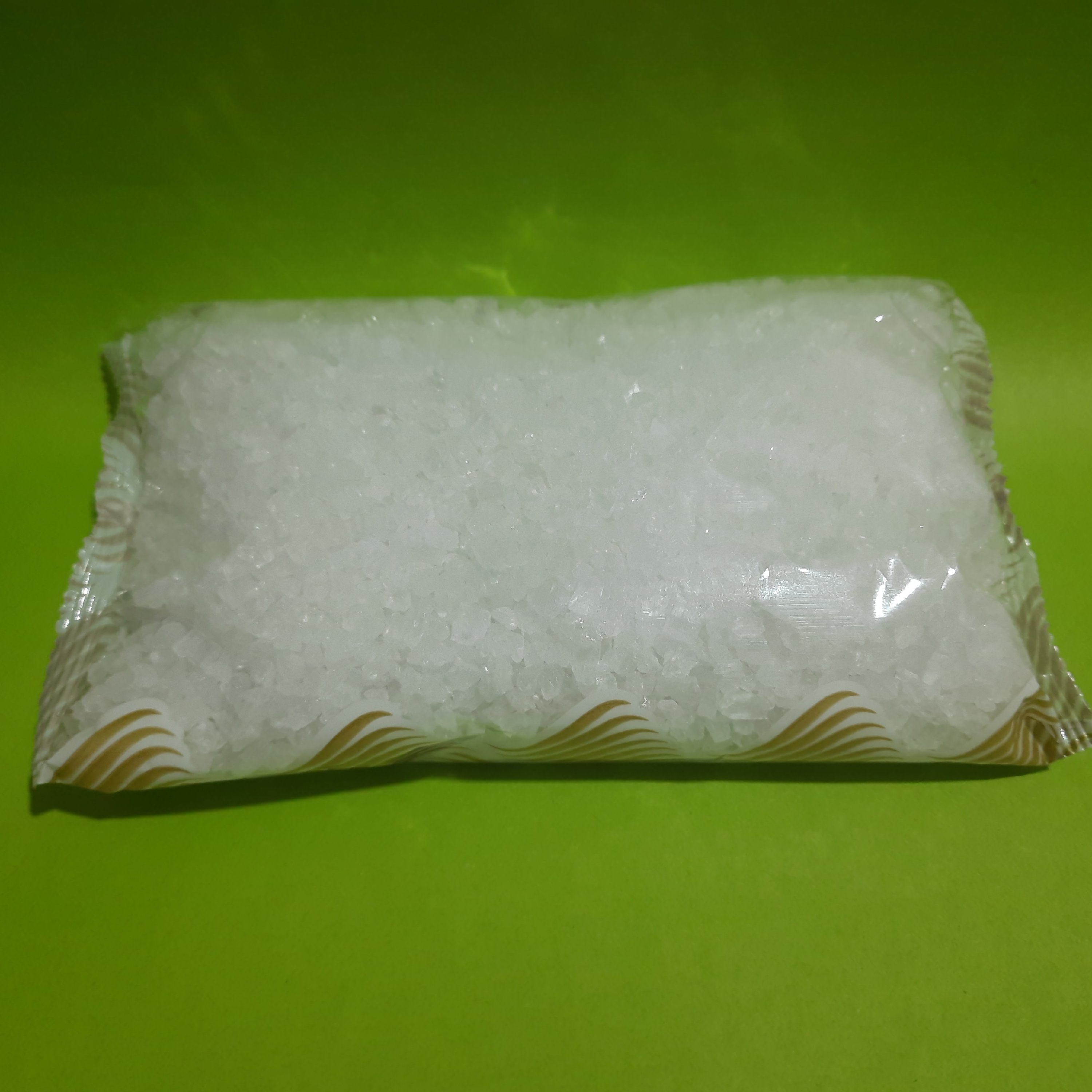 دلنمک گرانول هشتصد گرمی