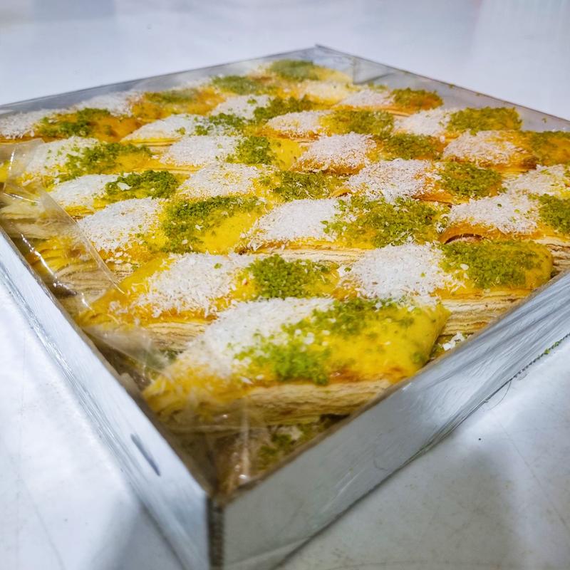 نان یوخه زعفرانی اعلا سوغات شیراز 800 گرم