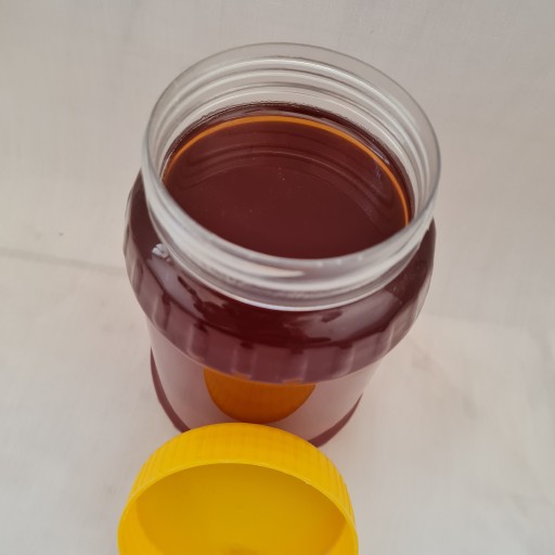 عسل چند گیاه 500 گرم
تبریز درجه یک
( نیم کیلوی) عسل آقاجانی 