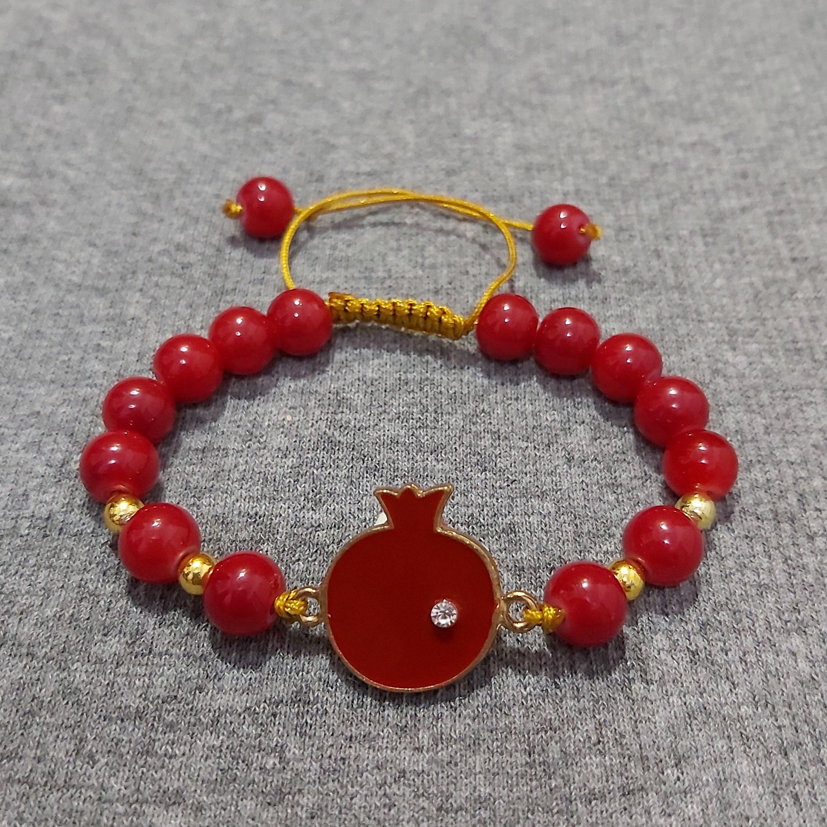 دستبند یلدایی انار قرمز مهره ایی با بافت کشویی