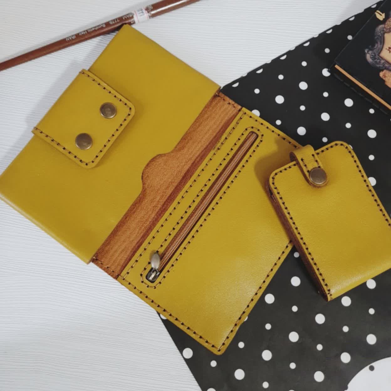 ست کیف پول و جاکارتی چرم سوپر بزی