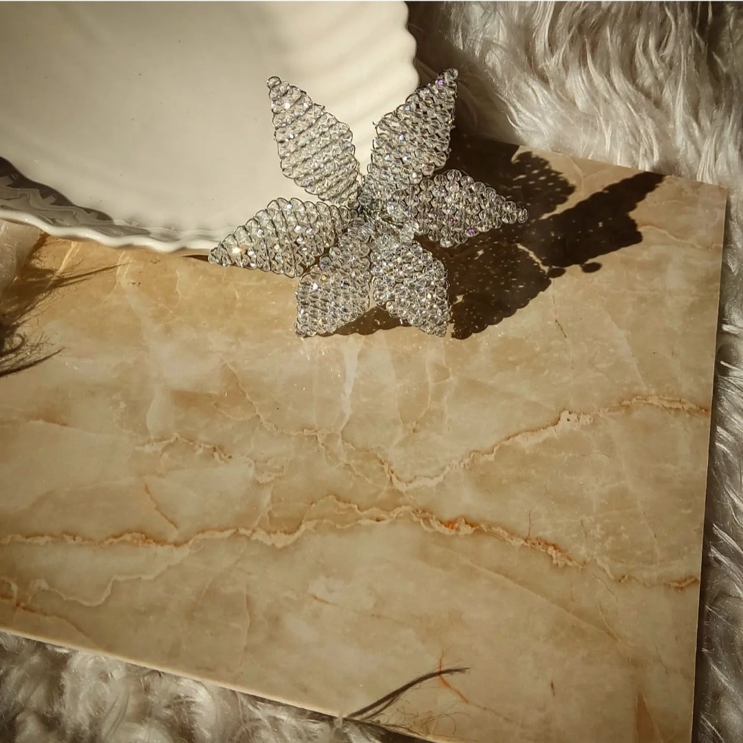 تاج کریستالی 