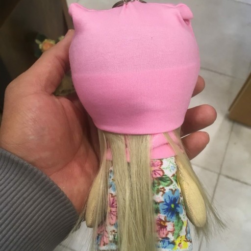 عروسک روسی دستساز گل دار کلاه صورتی