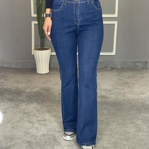 شلوار جین زنانه مدل بوت کات دمپا گشاد  قد بلند رنگ آبی زغالی مشکی