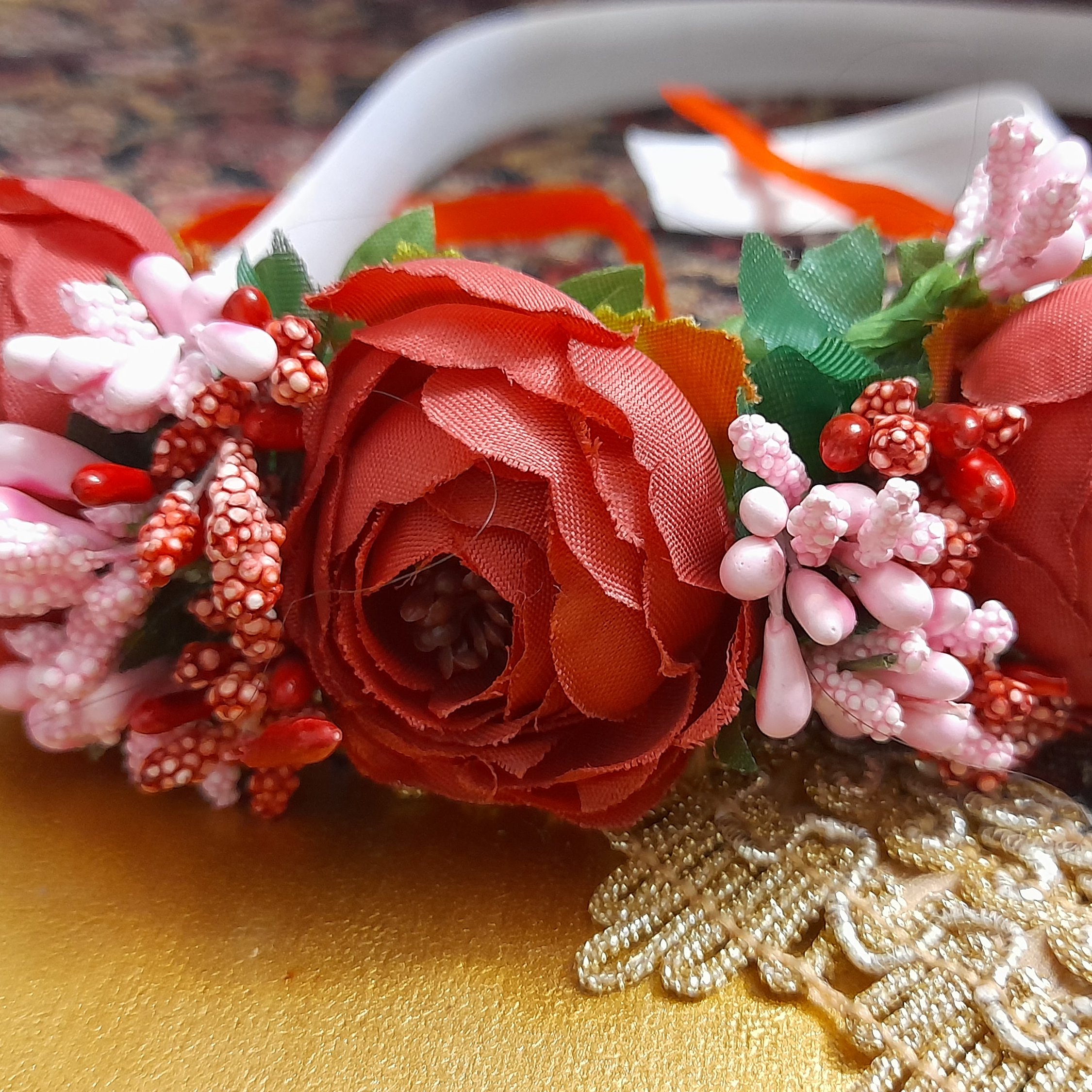 تاج و مچ بند یلدای