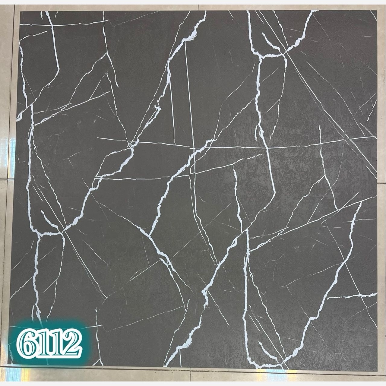 کفپوش PVC پرتردد کد 6112 طرح ماربل ابعاد 120در120 cm، ضخامت 2 میل(نصب با چسب جداگانه) (پس کرایه)