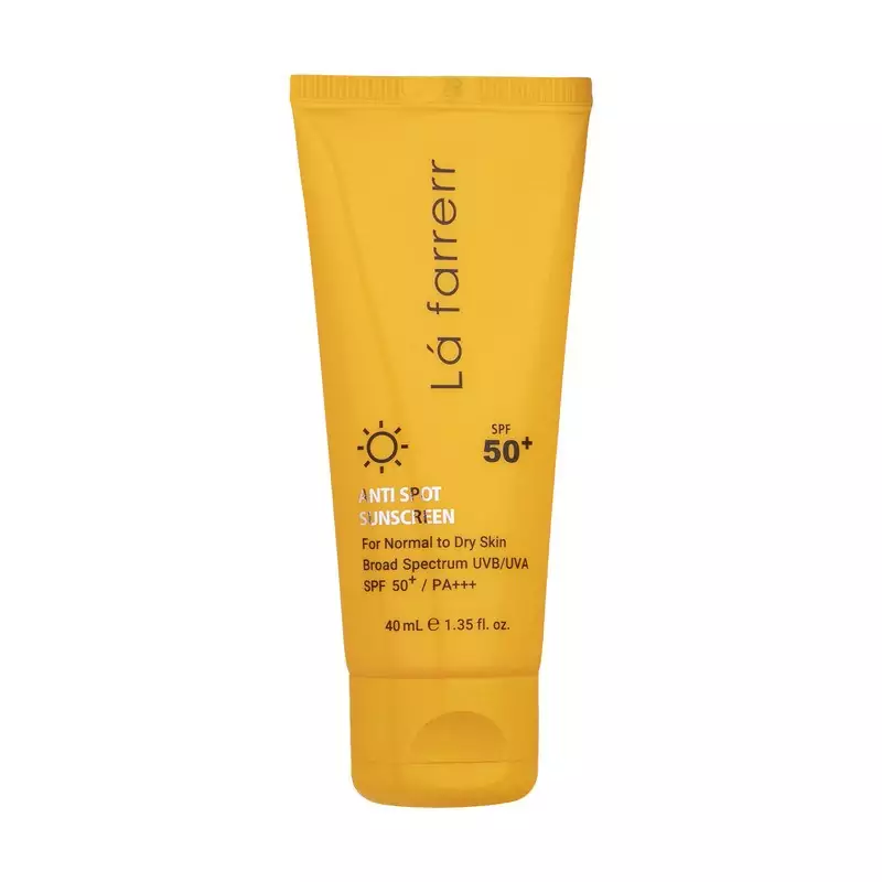 کرم ضد آفتاب و ضد لک SPF 50 بی رنگ پوست چرب و آکنه دار لافارر بیرنگ انقضا1405 فوق سبک بدون رنگ