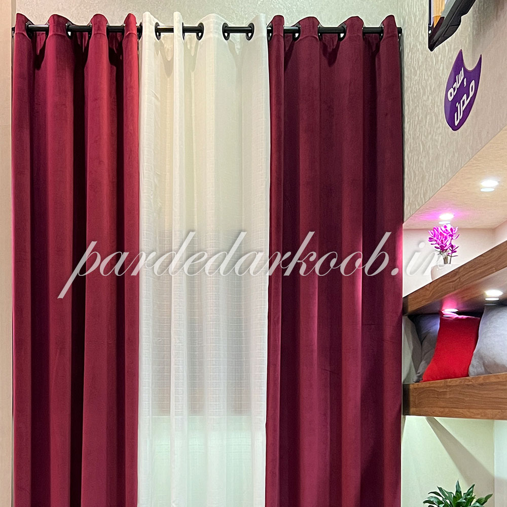 پرده پانچ آماده مخمل زرشکی ارتفاع 280 سانت