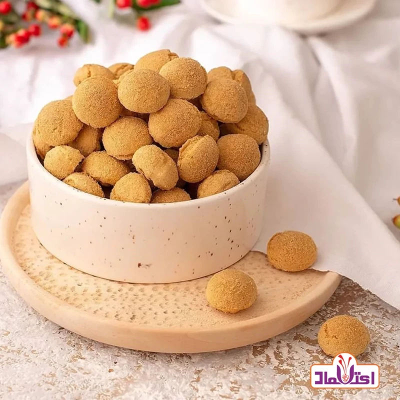 حاجی بادام 500 گرمی اعتماد ترد و تازه (حاجی بادامی)