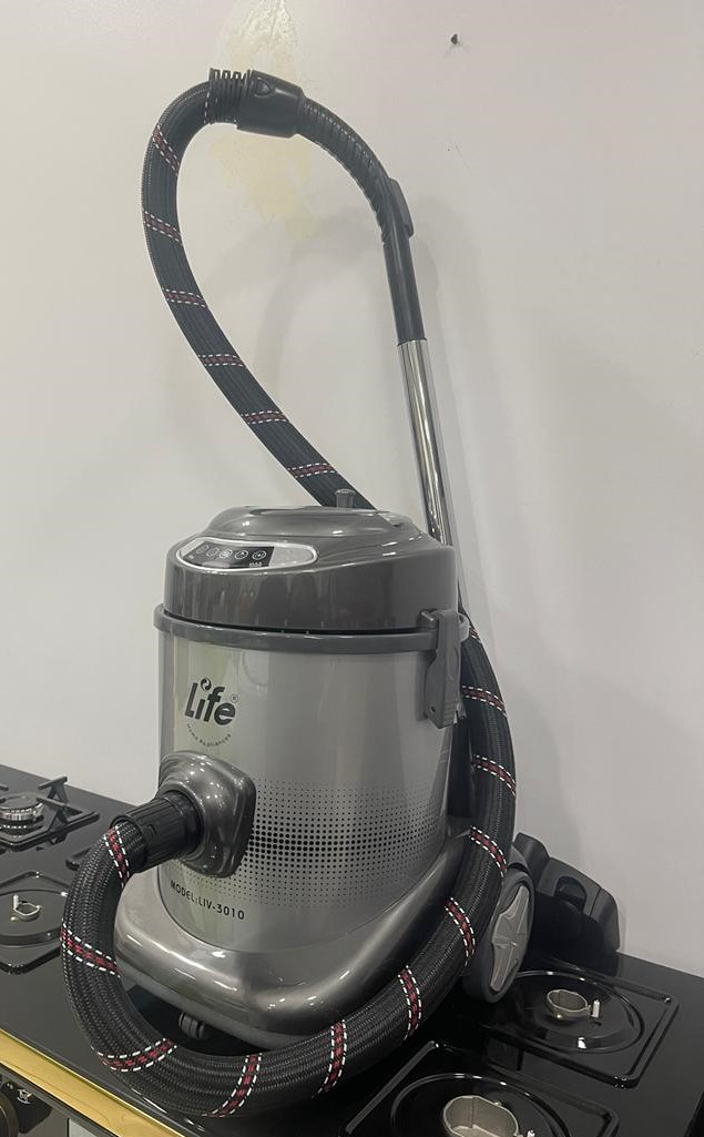 جاروبرقی سطلی-معمولی- مدل Li-v 3030- مشکی و نوک مدادی -لایف