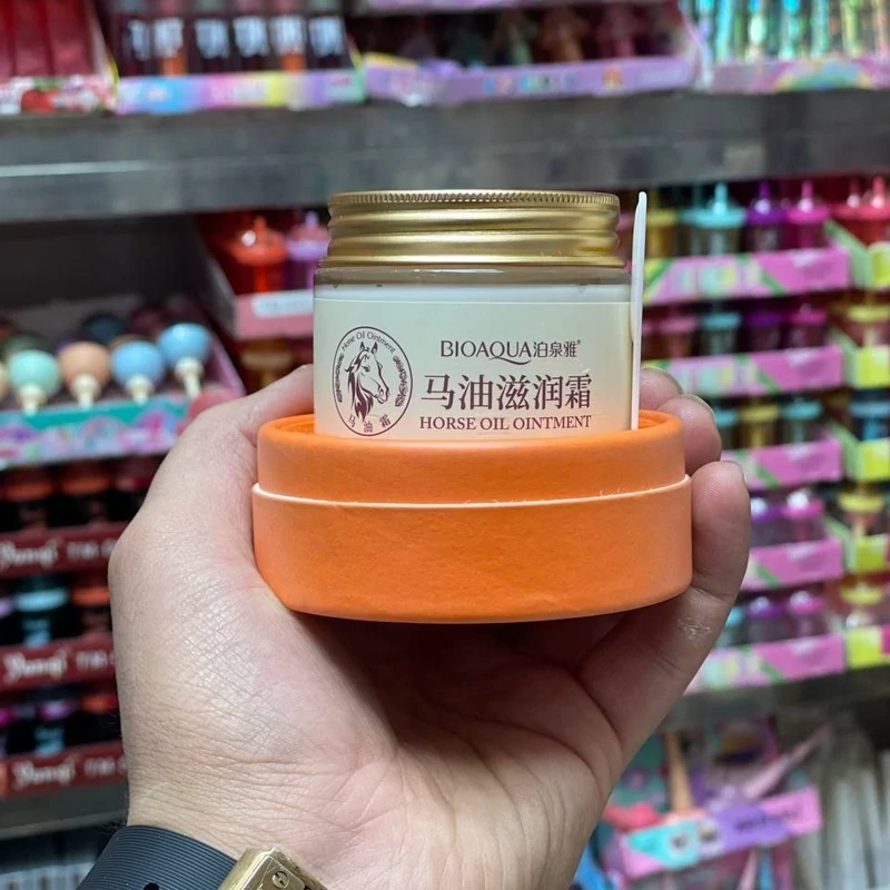 کرم آبرسان و ترمیم کننده روغن اسب بیواکوا bioaqua
Horse oil ointment