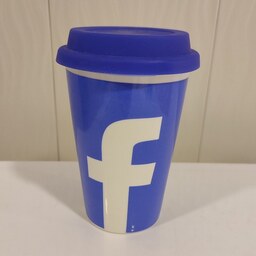 ماگ سرامیکی در سلیکونی طرح فیس بوک