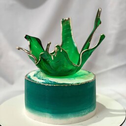 کیک تولد  با دیزاین کاسه آبنباتی