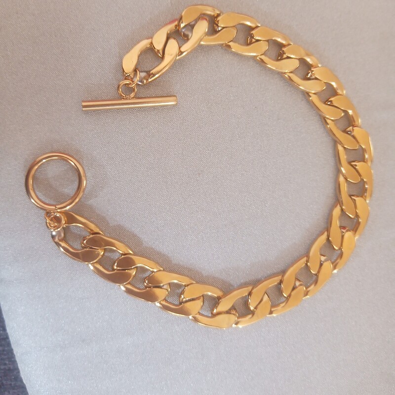 دستبند زنانه و مردانه زنجیر کارتیر تخت دو قفله ، قفل تی و طوطی  اسپرت طلایی 