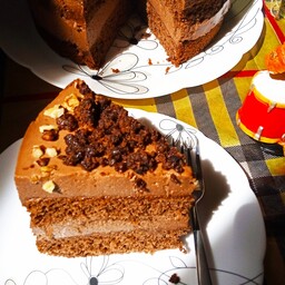 کیک موس شکلات یکی از کیک های کافی شاپی با طعمی بی نظیر که تا حالا جایی امتحانش نکردیم تضمینی عااالییی عااللیییی