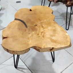 میز جلومبلی روستیک  از چوب توسکا  با پایه سنجاقی فلزی