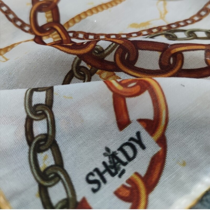 باندانا سفید-طلایی نخی (دستمالسر  یا دستمال گردن) طرح زنجیری قواره 45 شِیدی