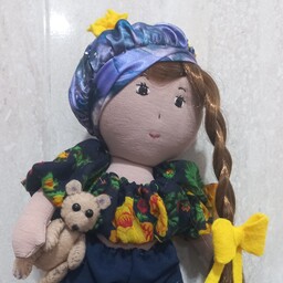 عروسک دختر گلی