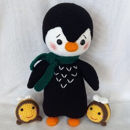 عروسک بافتنی پنگوئن خندان بارنگ دلخواه