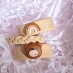 پک محصول 3 عددی انگشتر مدل بافت تدی خرس رنگین کمان قهوه ای رنگ قهوه ای  خمیری با بسته بندی بسیار خاص و شیک و مناسب هدیه