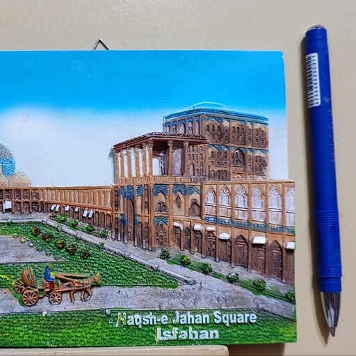 تابلو کتیبه تندیس نقش برجسته رنگی میدان نقش جهان اصفهان 