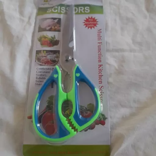 قیچی آشپزخانه وفندق شکنScissors